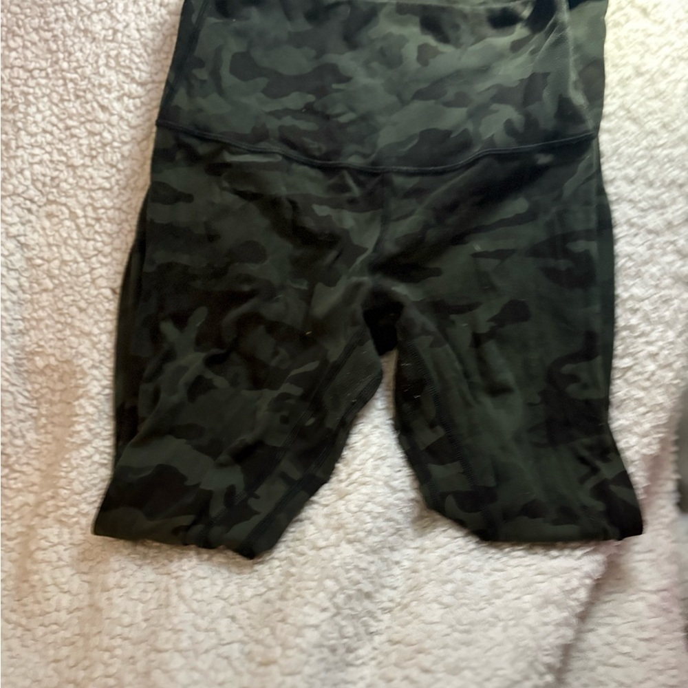 Lululemon Camouflage Print Leggings